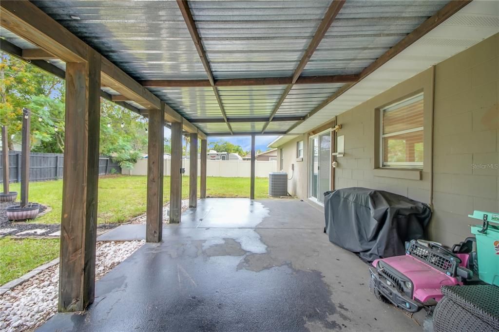 合同活跃: $295,000 (3 贝兹, 2 浴室, 1288 平方英尺)