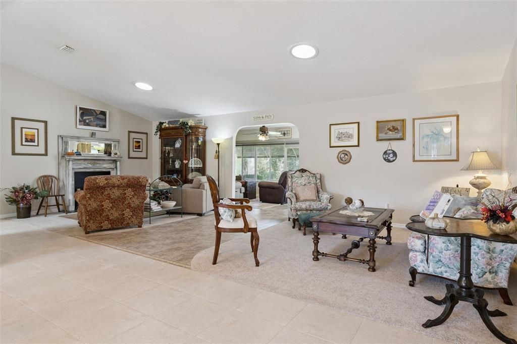 For Sale: $320,000 (3 beds, 2 baths, 2030 Square Feet)