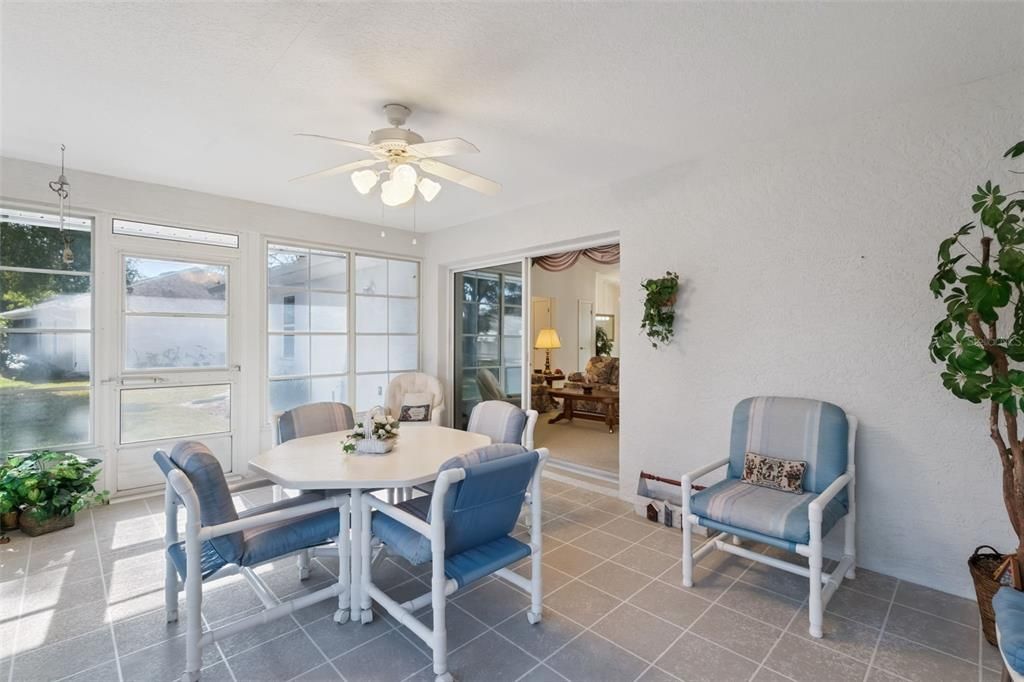 待售: $285,000 (3 贝兹, 2 浴室, 1961 平方英尺)