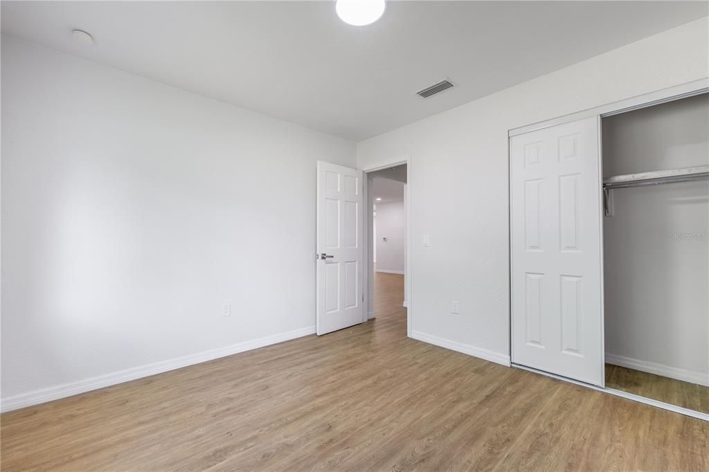 待售: $439,900 (4 贝兹, 2 浴室, 1516 平方英尺)