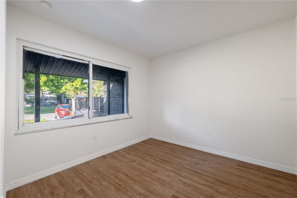 待售: $439,900 (4 贝兹, 2 浴室, 1516 平方英尺)