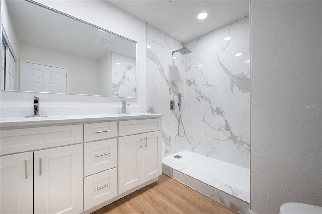 待售: $439,900 (4 贝兹, 2 浴室, 1516 平方英尺)