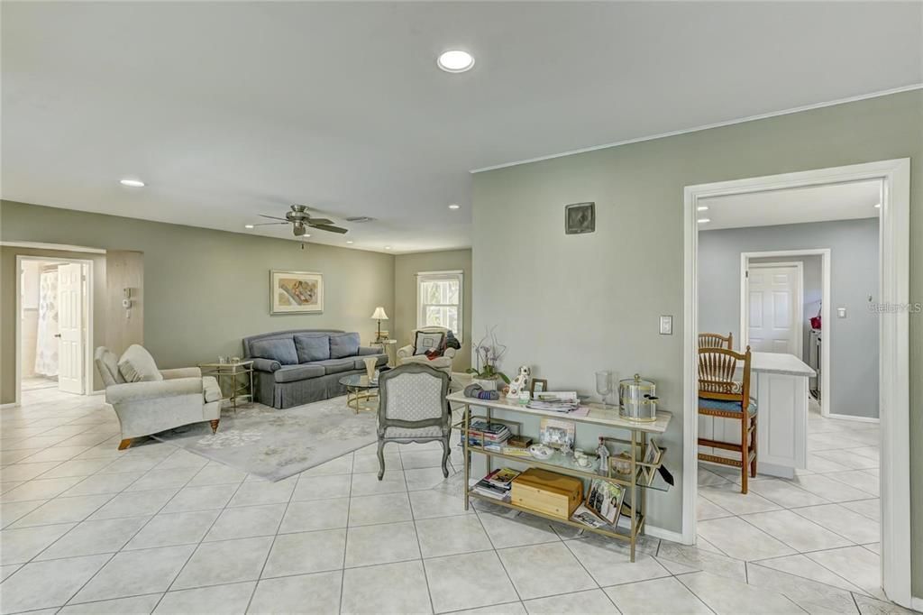 В аренду: $3,000 (2 спален, 2 ванн, 1546 Квадратных фут)