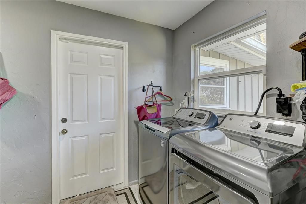 В аренду: $3,000 (2 спален, 2 ванн, 1546 Квадратных фут)