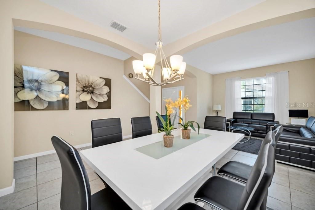 For Rent: $3,800 (6 beds, 5 baths, 2874 Square Feet)