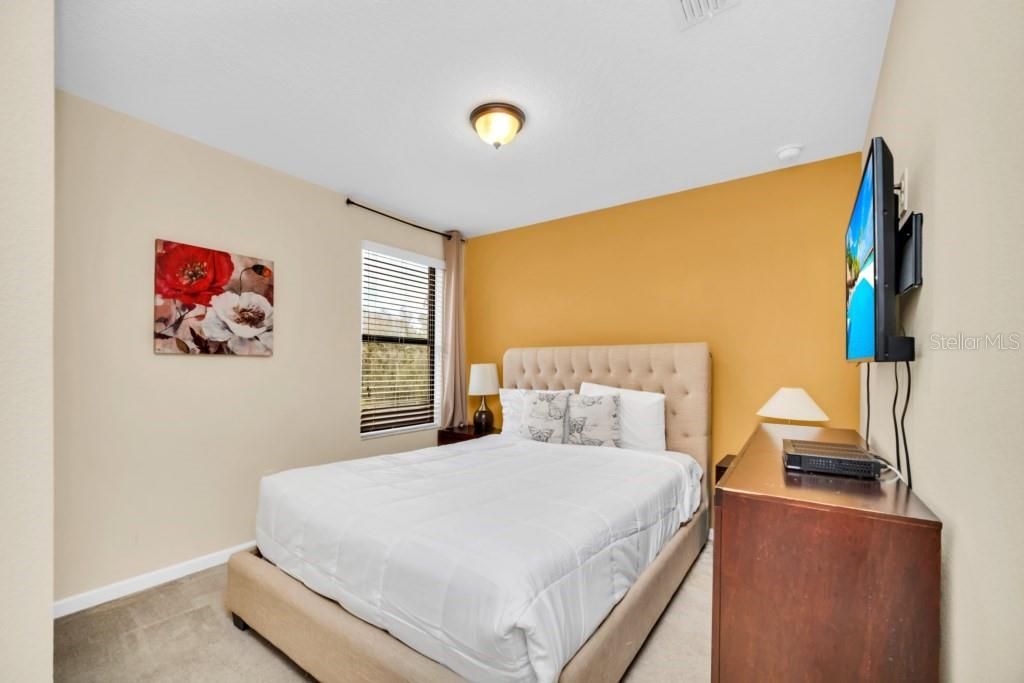 For Rent: $3,800 (6 beds, 5 baths, 2874 Square Feet)