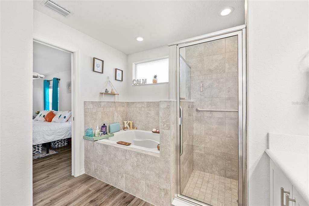 Active With Contract: $314,900 (4 beds, 2 baths, 1725 Square Feet)