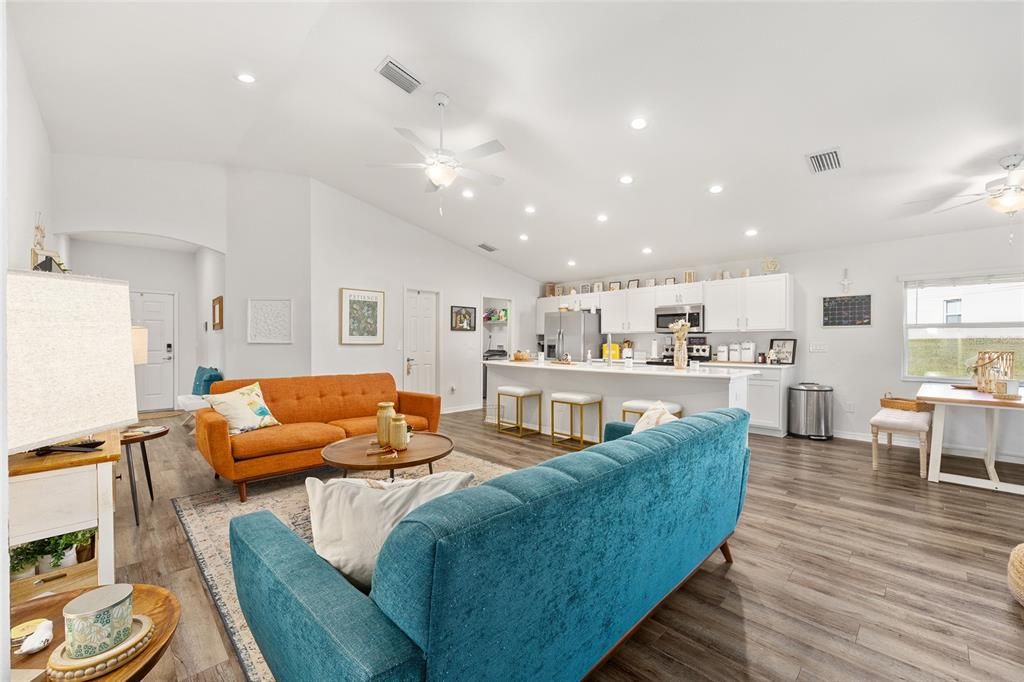 Active With Contract: $314,900 (4 beds, 2 baths, 1725 Square Feet)