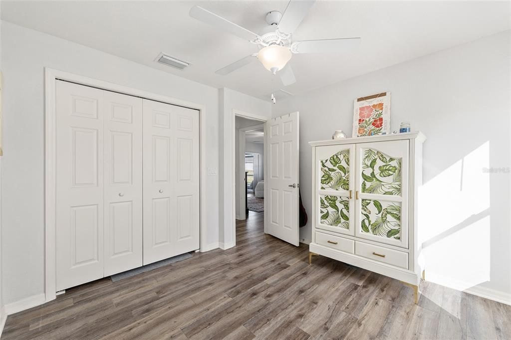 Active With Contract: $314,900 (4 beds, 2 baths, 1725 Square Feet)