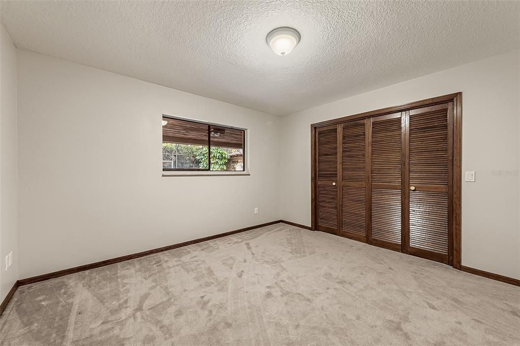 Под контрактом: $425,000 (4 спален, 3 ванн, 2273 Квадратных фут)