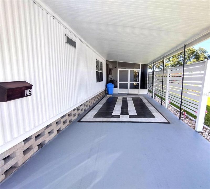 Active With Contract: $119,900 (2 beds, 2 baths, 915 Square Feet)