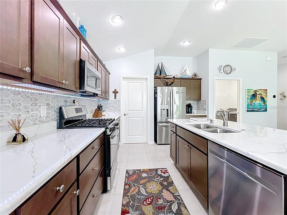 En Venta: $418,000 (3 camas, 2 baños, 1459 Pies cuadrados)