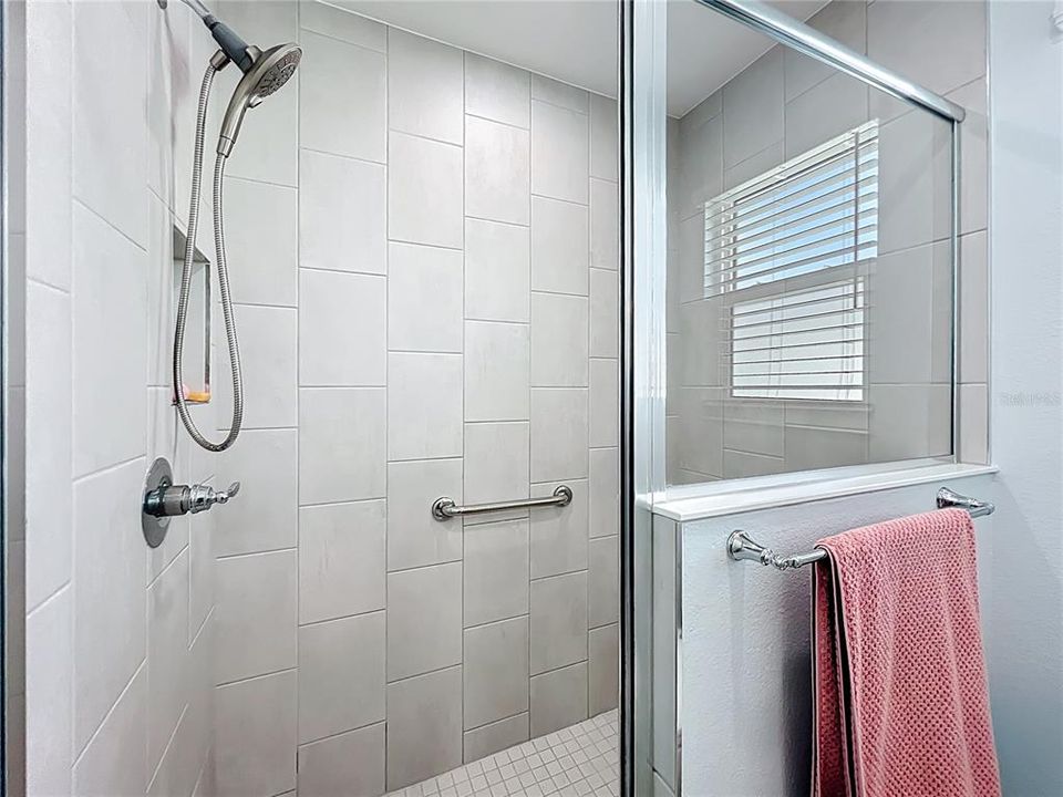 En Venta: $418,000 (3 camas, 2 baños, 1459 Pies cuadrados)