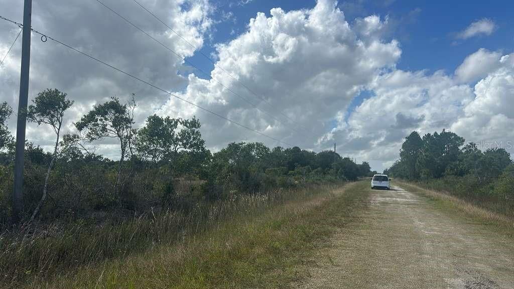 待售: $29,700 (1.25 acres)