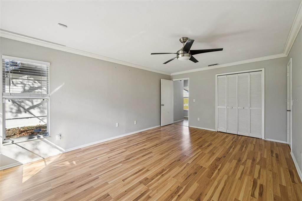 Active With Contract: $275,000 (2 beds, 2 baths, 1277 Square Feet)