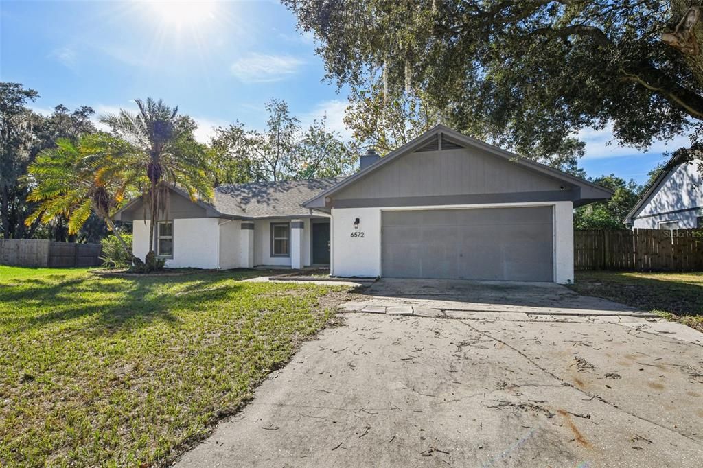 Active With Contract: $275,000 (2 beds, 2 baths, 1277 Square Feet)