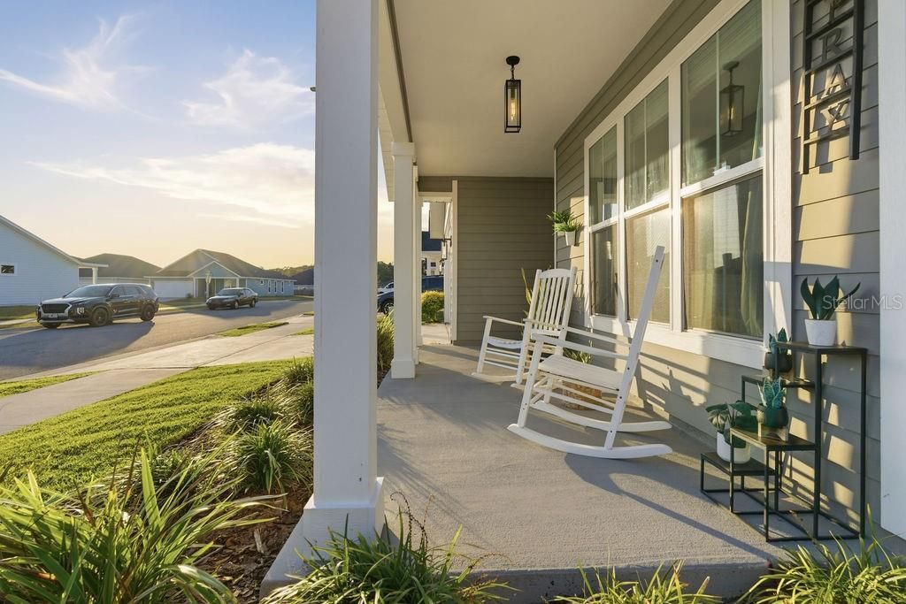 For Sale: $309,990 (3 beds, 2 baths, 1457 Square Feet)