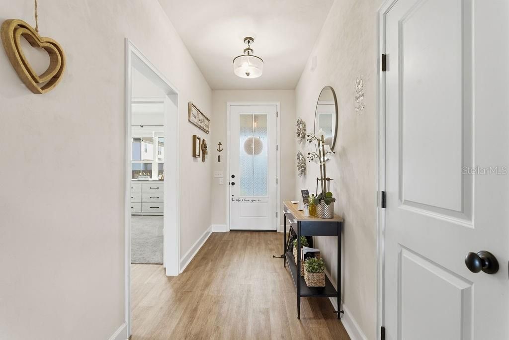 For Sale: $309,990 (3 beds, 2 baths, 1457 Square Feet)