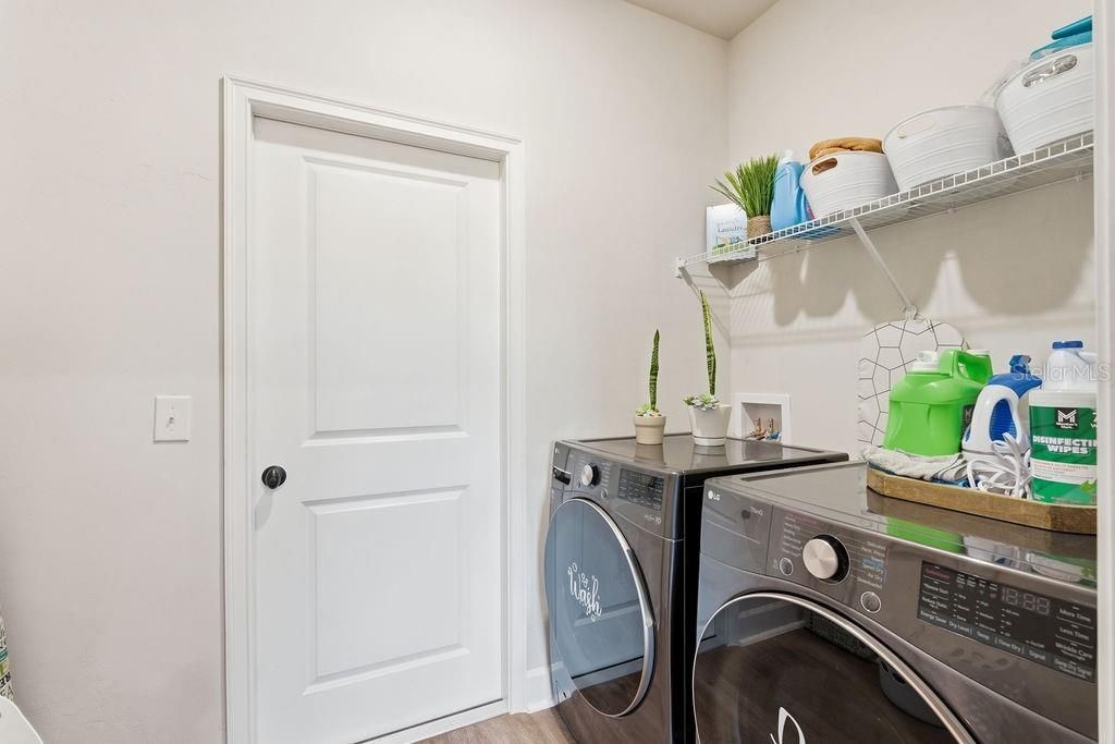 For Sale: $309,990 (3 beds, 2 baths, 1457 Square Feet)