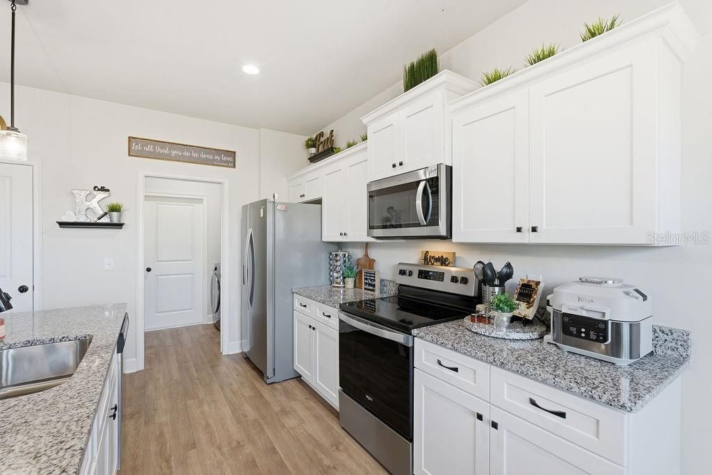 For Sale: $309,990 (3 beds, 2 baths, 1457 Square Feet)