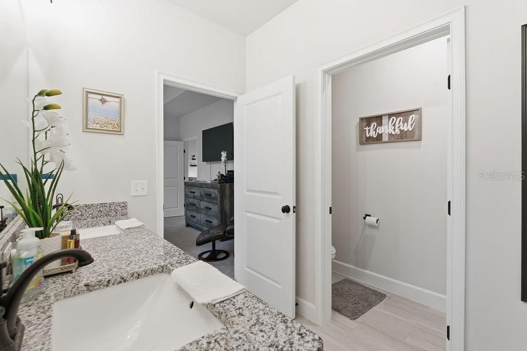 For Sale: $309,990 (3 beds, 2 baths, 1457 Square Feet)