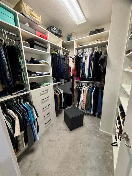 For Sale: $569,900 (4 beds, 3 baths, 2416 Square Feet)