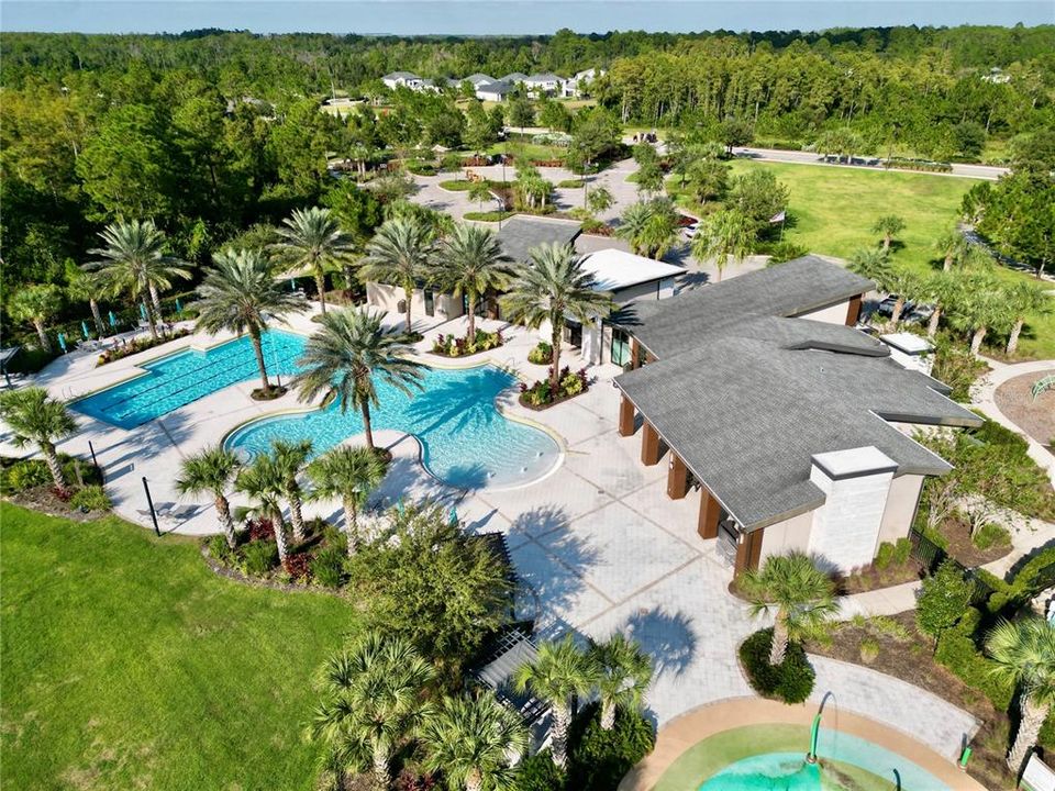 For Sale: $569,900 (4 beds, 3 baths, 2416 Square Feet)