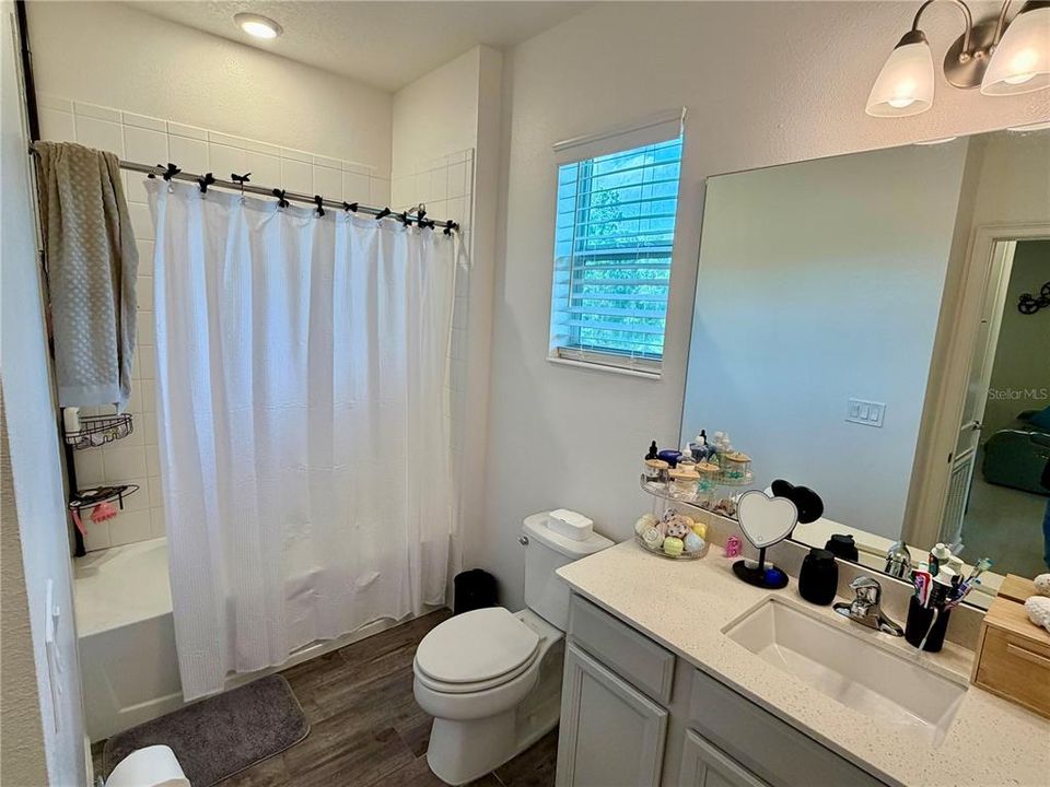 For Sale: $569,900 (4 beds, 3 baths, 2416 Square Feet)