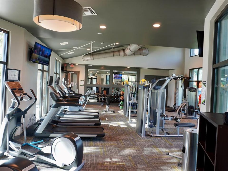 For Sale: $569,900 (4 beds, 3 baths, 2416 Square Feet)