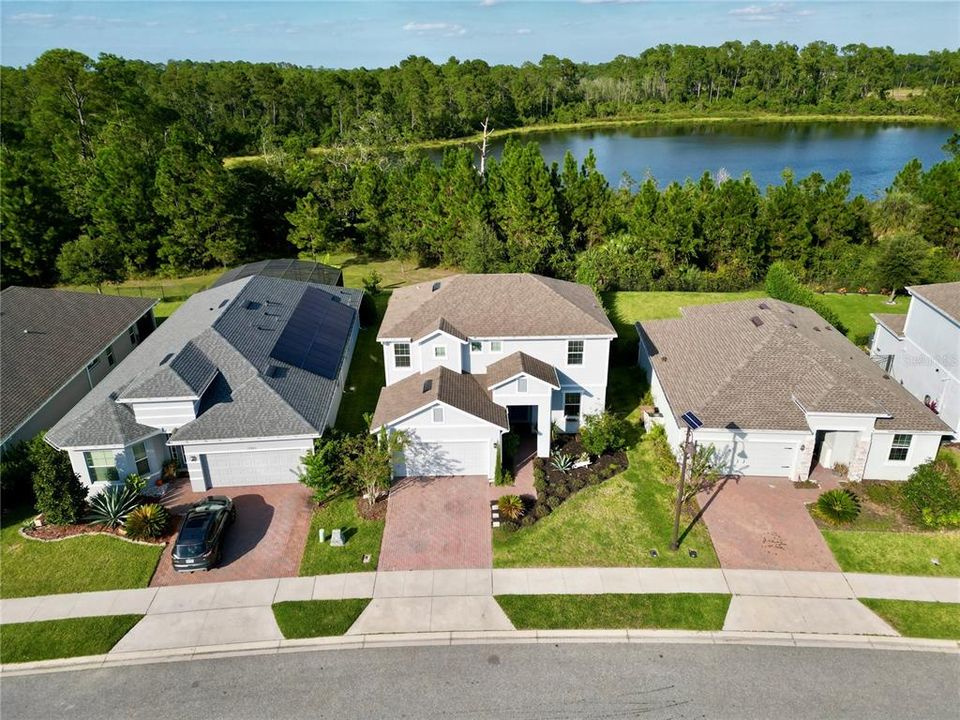 For Sale: $569,900 (4 beds, 3 baths, 2416 Square Feet)