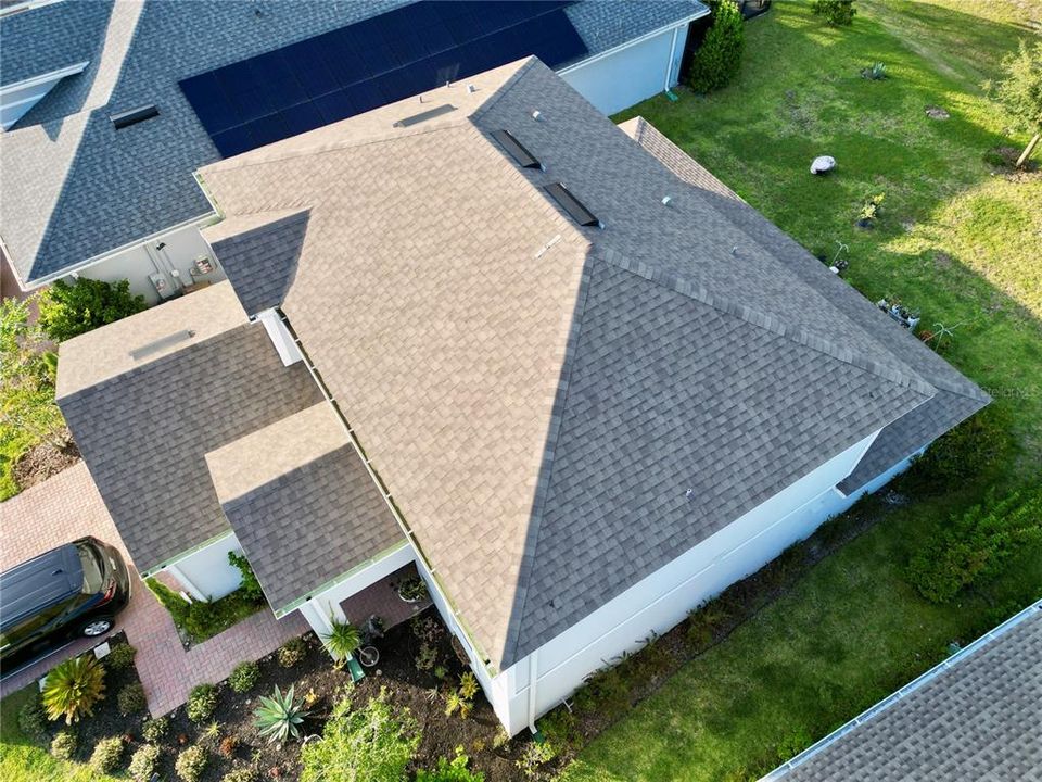 For Sale: $569,900 (4 beds, 3 baths, 2416 Square Feet)