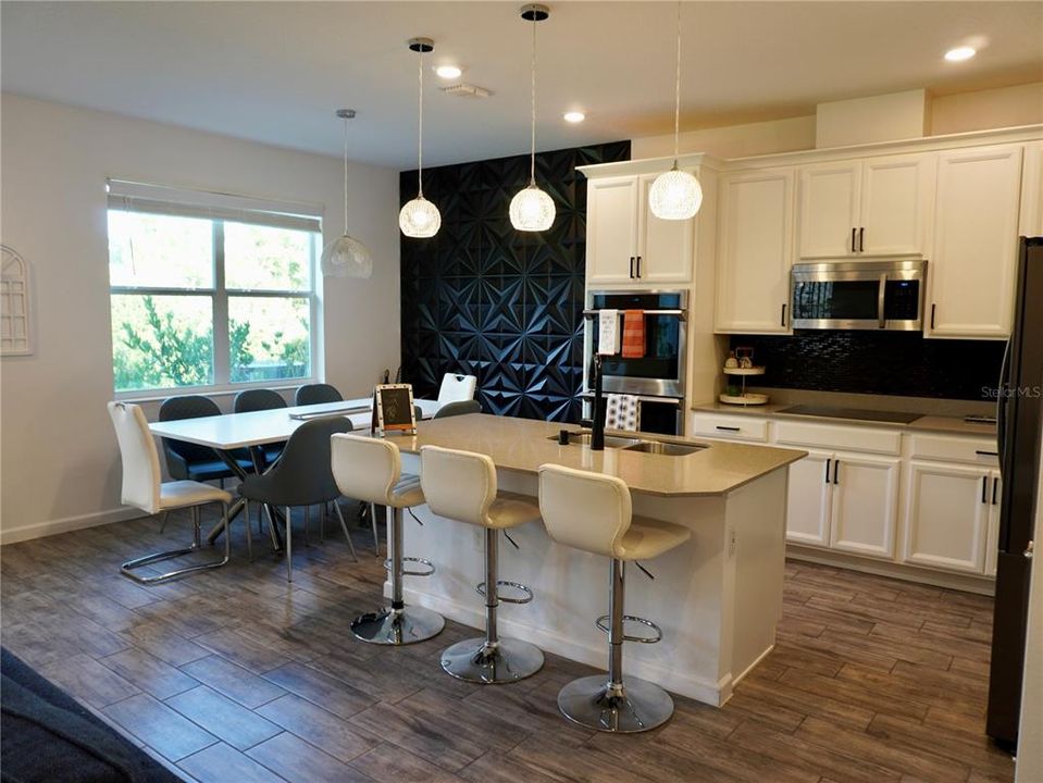 For Sale: $569,900 (4 beds, 3 baths, 2416 Square Feet)