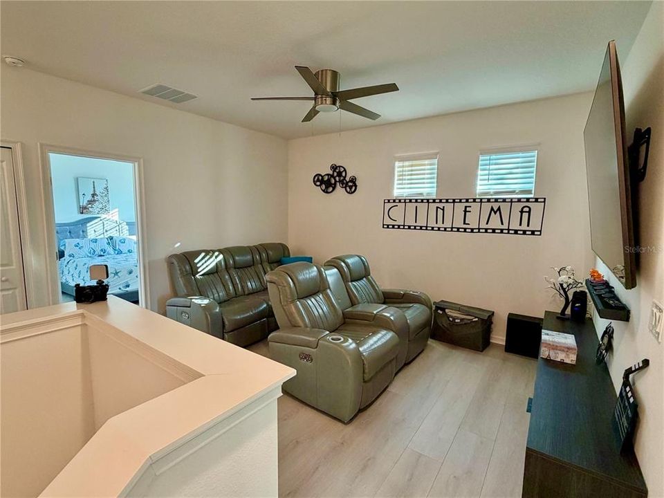 For Sale: $569,900 (4 beds, 3 baths, 2416 Square Feet)