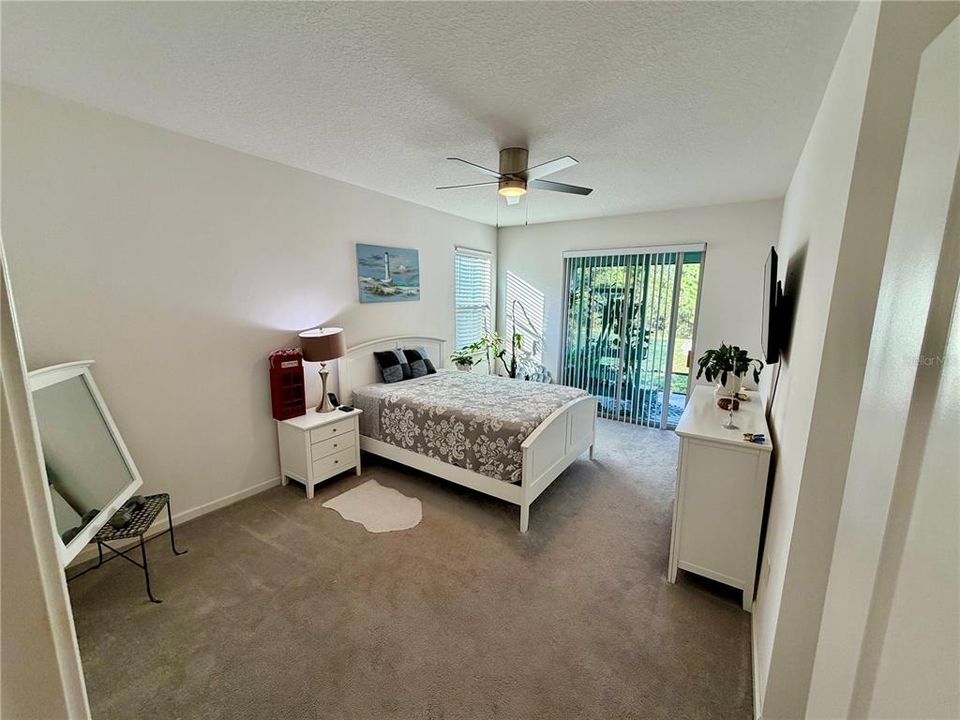 For Sale: $569,900 (4 beds, 3 baths, 2416 Square Feet)