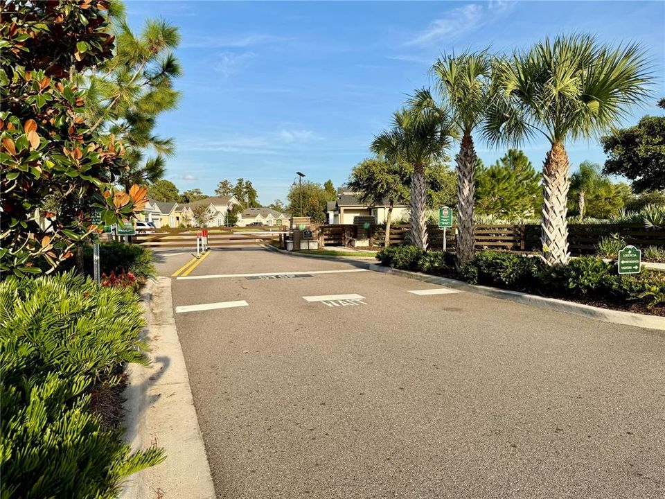 For Sale: $569,900 (4 beds, 3 baths, 2416 Square Feet)