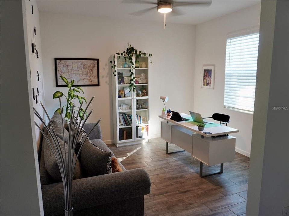 For Sale: $569,900 (4 beds, 3 baths, 2416 Square Feet)