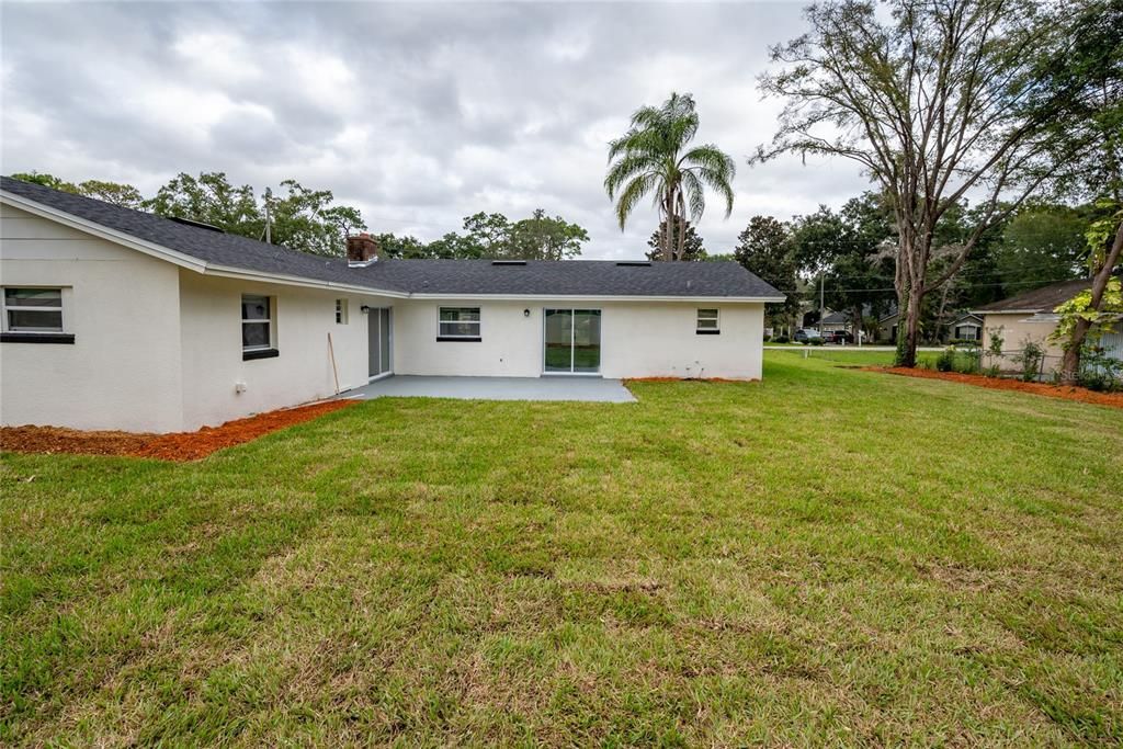 Под контрактом: $429,900 (4 спален, 2 ванн, 1766 Квадратных фут)