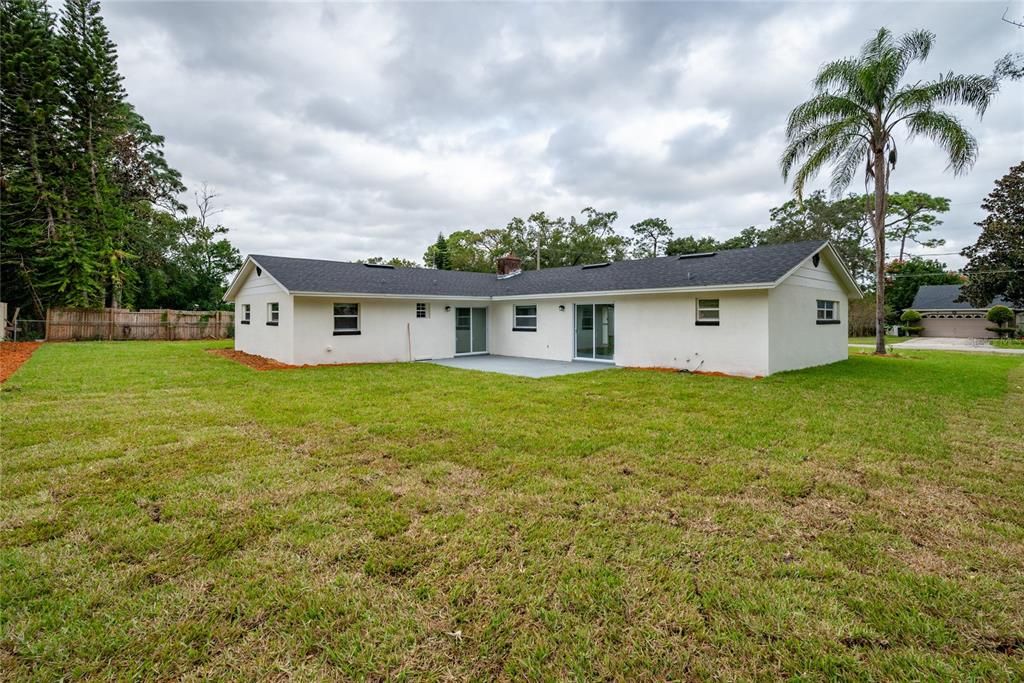 Под контрактом: $429,900 (4 спален, 2 ванн, 1766 Квадратных фут)