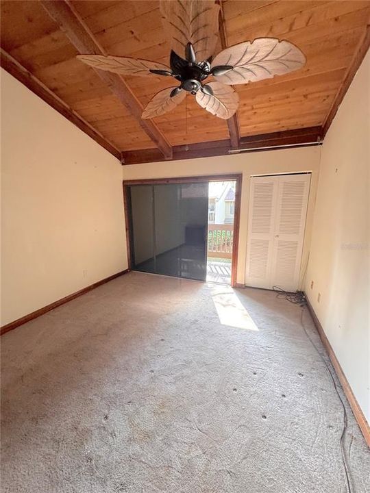 For Sale: $126,500 (3 beds, 2 baths, 1379 Square Feet)