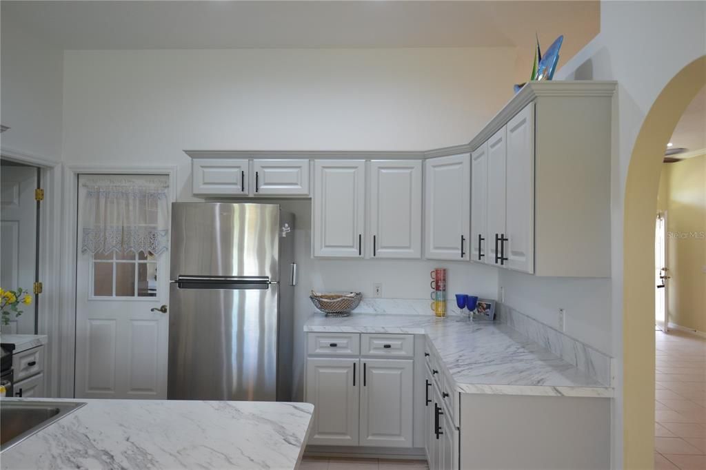 В аренду: $2,100 (2 спален, 2 ванн, 1357 Квадратных фут)