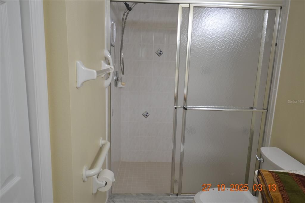 В аренду: $2,100 (2 спален, 2 ванн, 1357 Квадратных фут)