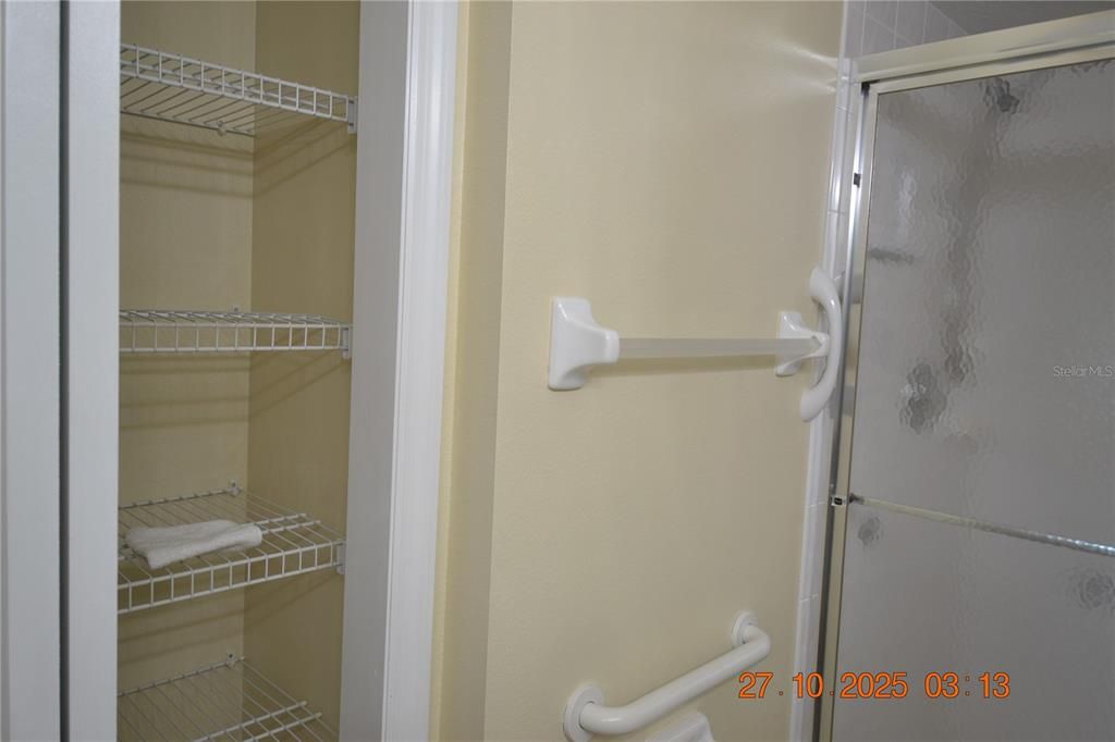 В аренду: $2,100 (2 спален, 2 ванн, 1357 Квадратных фут)