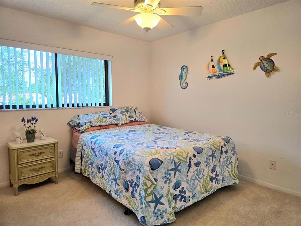 For Sale: $169,900 (2 beds, 2 baths, 1059 Square Feet)