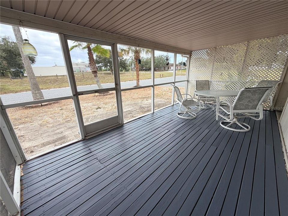 For Rent: $1,450 (1 beds, 1 baths, 752 Square Feet)