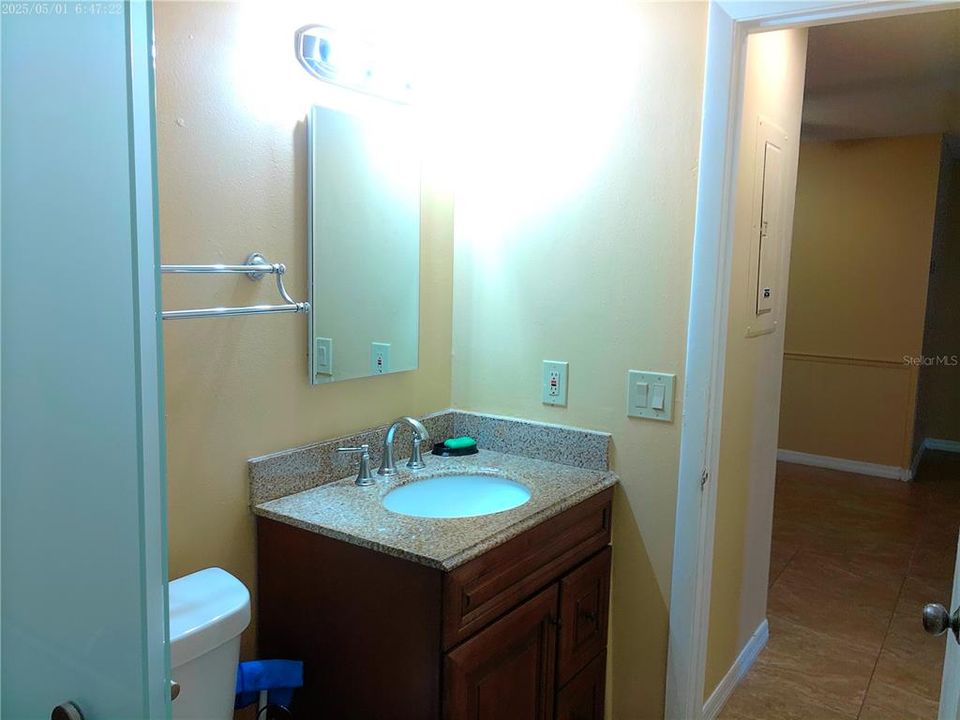 For Rent: $1,400 (1 beds, 1 baths, 753 Square Feet)