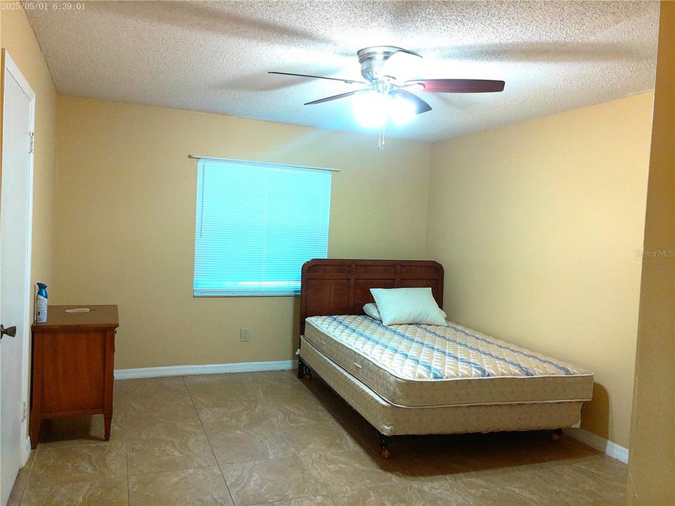 For Rent: $1,400 (1 beds, 1 baths, 753 Square Feet)