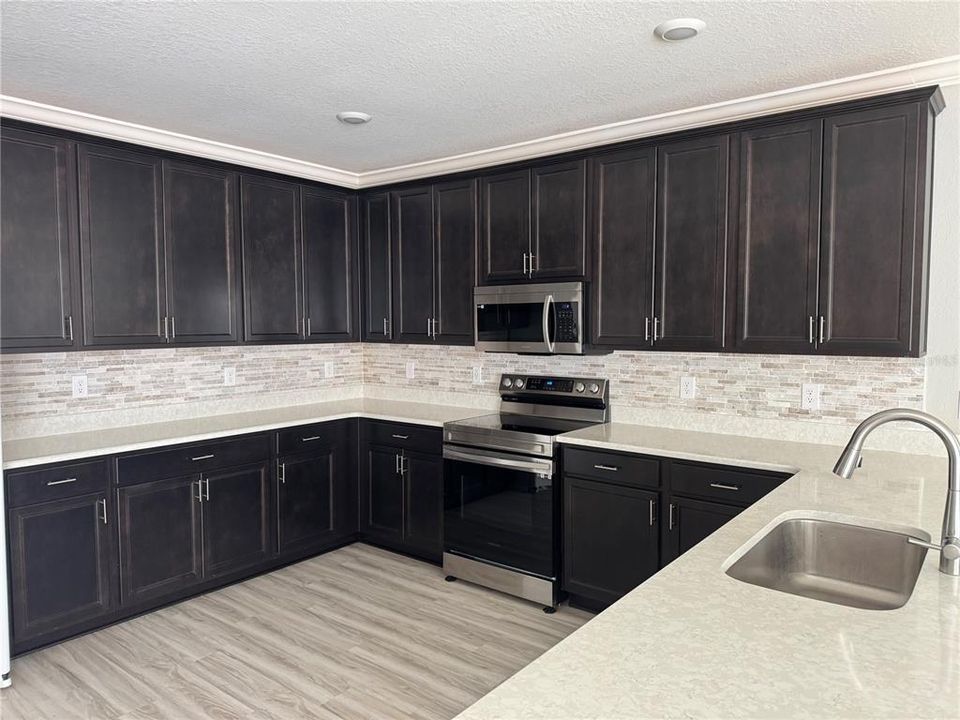 For Rent: $3,500 (4 beds, 3 baths, 3280 Square Feet)