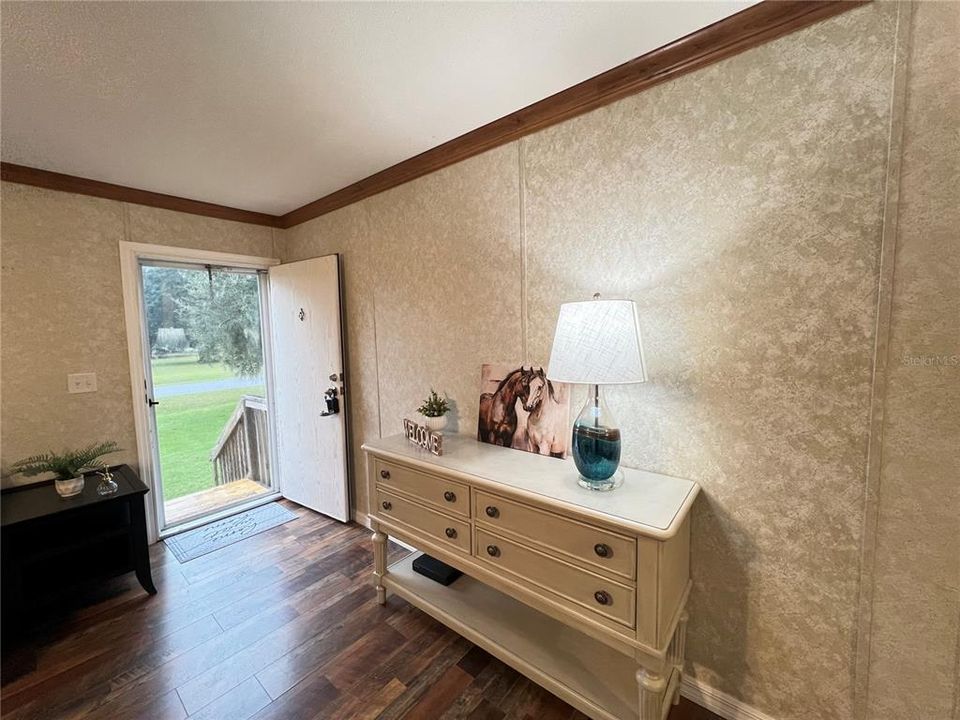 На продажу: $189,900 (3 спален, 2 ванн, 1280 Квадратных фут)