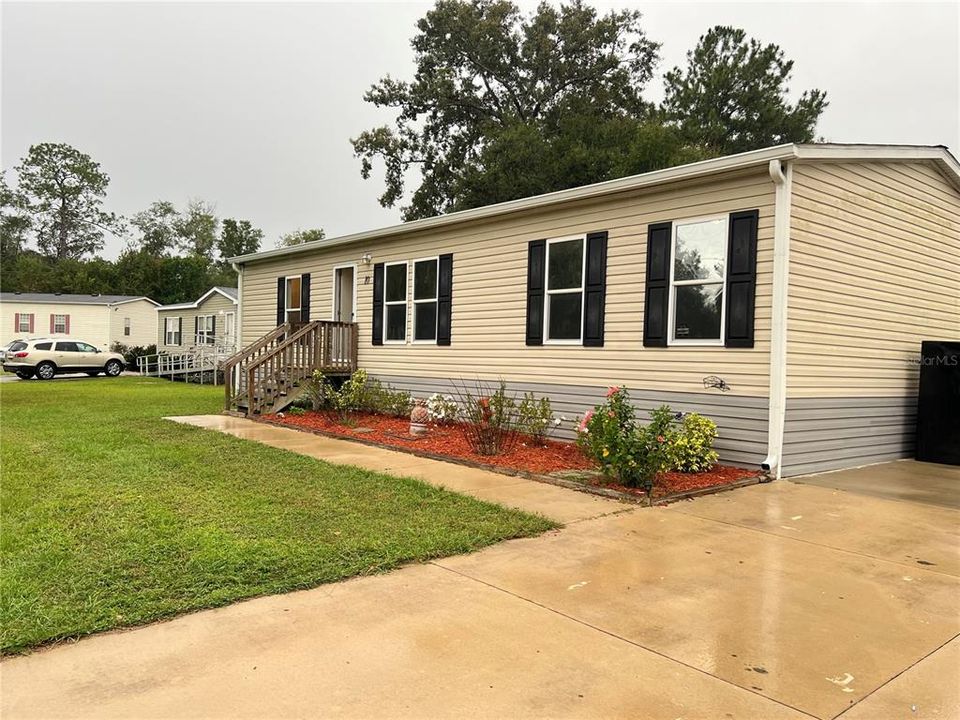 На продажу: $189,900 (3 спален, 2 ванн, 1280 Квадратных фут)