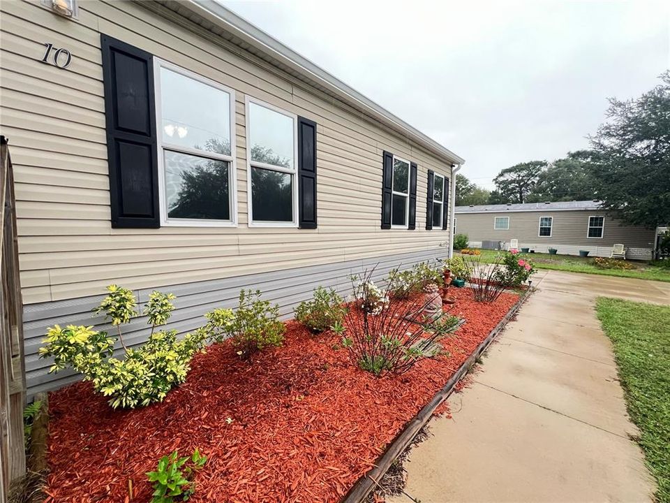 На продажу: $189,900 (3 спален, 2 ванн, 1280 Квадратных фут)